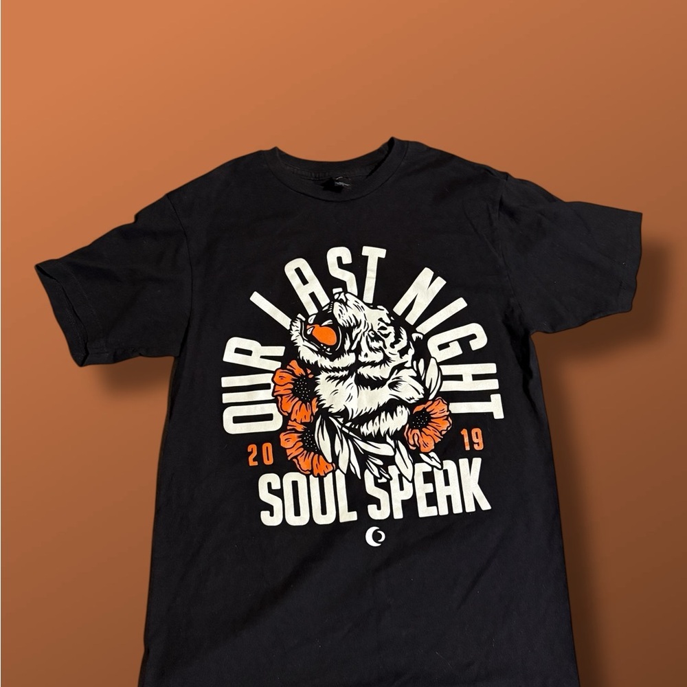 Our last night t shirt - Picture 3 of 4